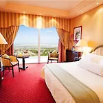 Panorama Hotel 4*
